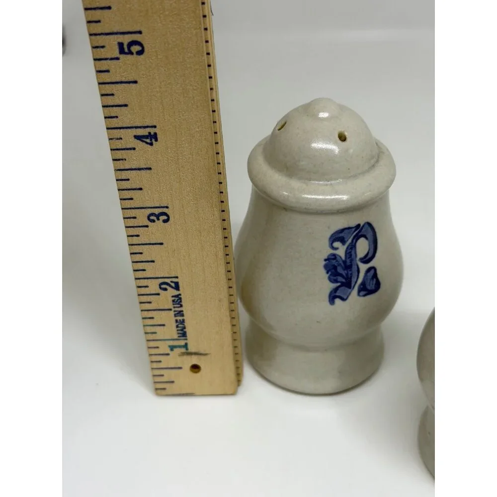 VTG Pfaltzgraff Yorktowne Salt & Pepper Shakers 4.25